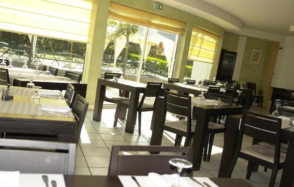 Brit Hotel La Bonne Etape Évreux Zewnętrze zdjęcie