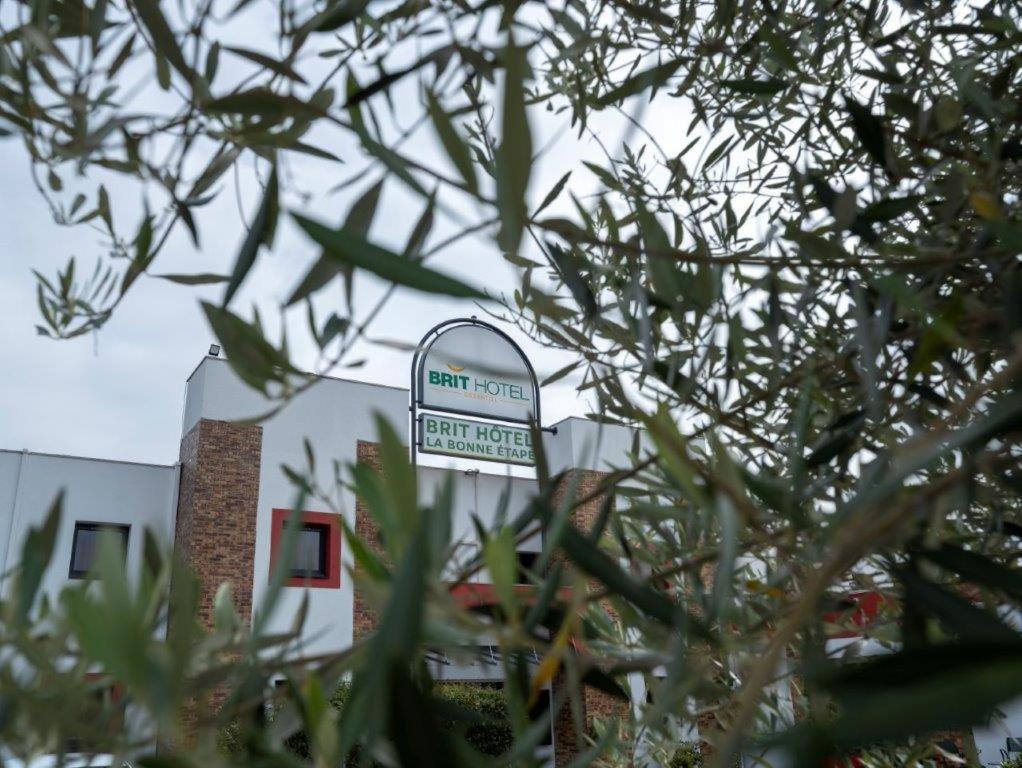 Brit Hotel La Bonne Etape Évreux Zewnętrze zdjęcie