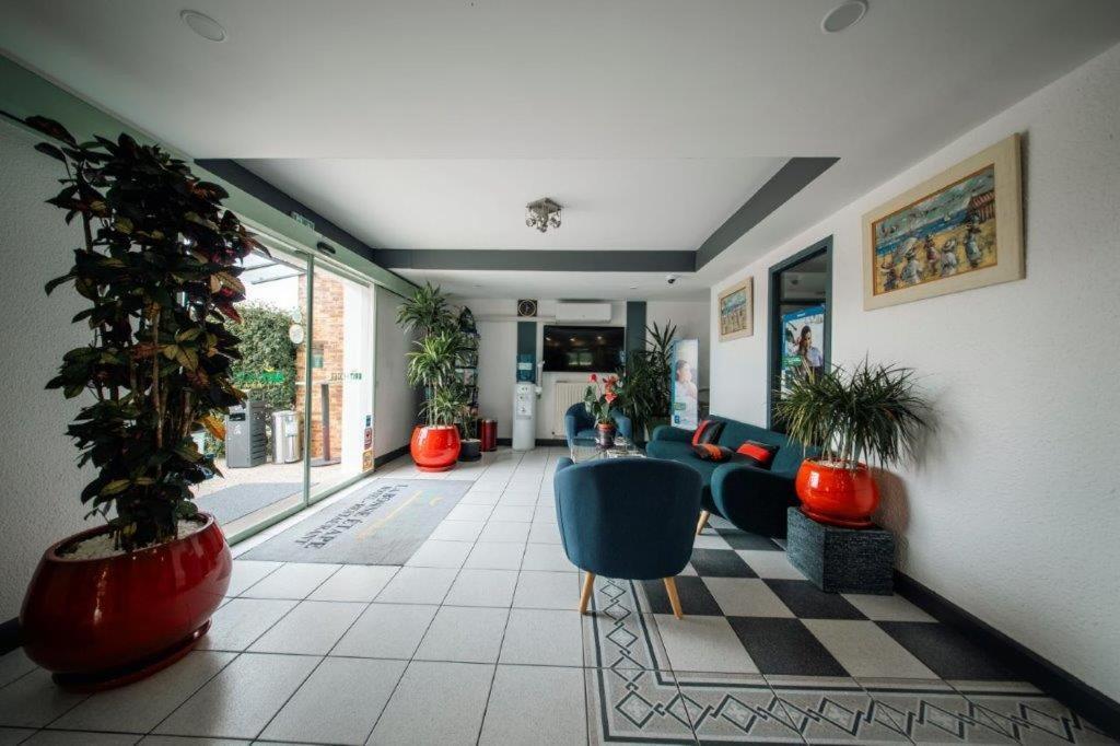 Brit Hotel La Bonne Etape Évreux Zewnętrze zdjęcie