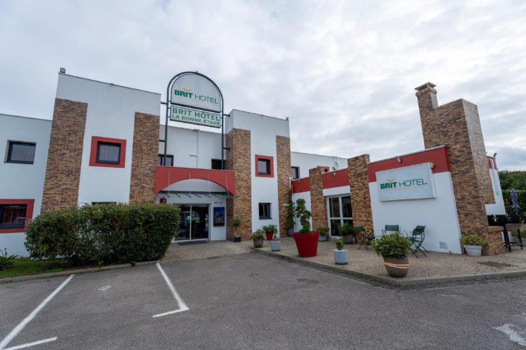 Brit Hotel La Bonne Etape Évreux Zewnętrze zdjęcie